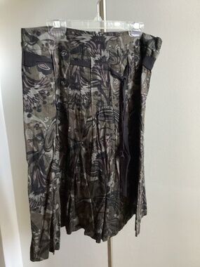 Dark floral flowy skirt